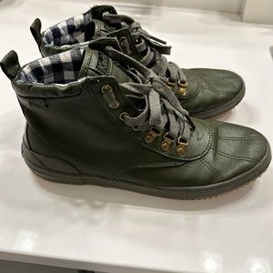 Keds Scout Ankle Rain Boots in Dark Green Size 8 (runs like 7 or small 7.5)